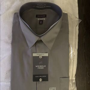 Van Heusen Wrinkle Free Men's Gray Long Sleeve Dress Shirt.  New in package